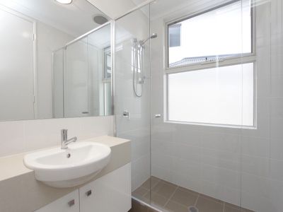 5 Grasstree Way, Churchlands