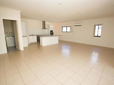 10 Minderoo Avenue, South Hedland