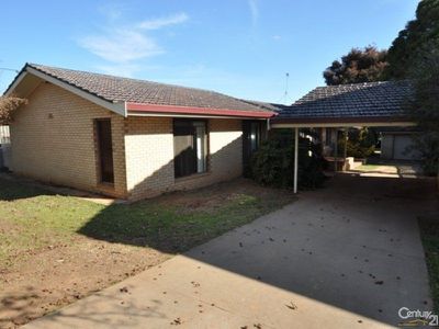 13 Brigalow Avenue, Dubbo