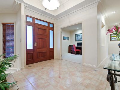 19 The Heights, Underwood