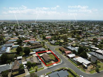 2 Clitheroe Drive, Wyndham Vale