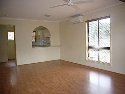 5 / 4 Arac Street, Woodridge