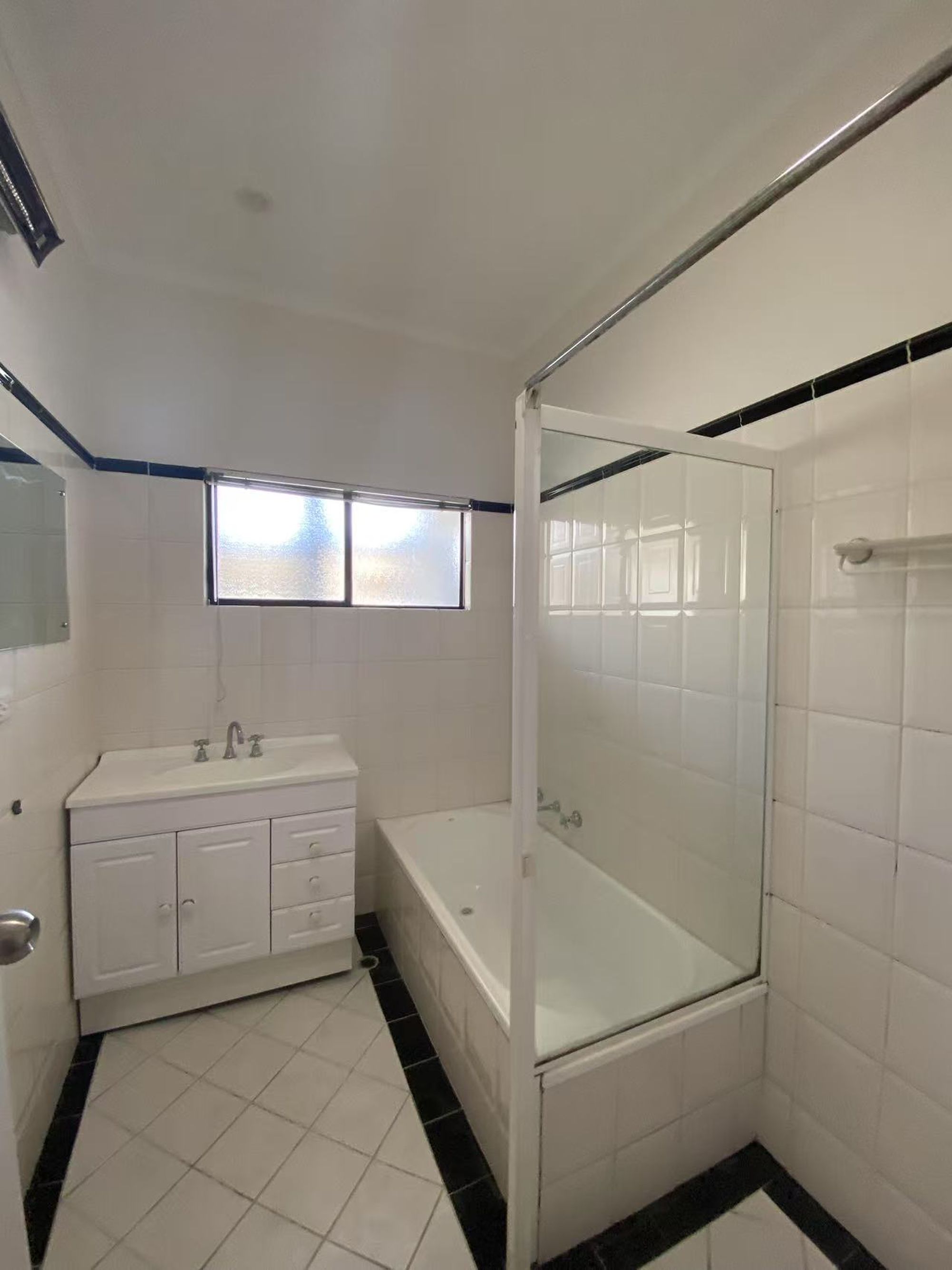 543 Torrens Road, St Clair