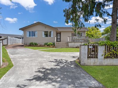 15 & 15A Bahari Drive, Ranui