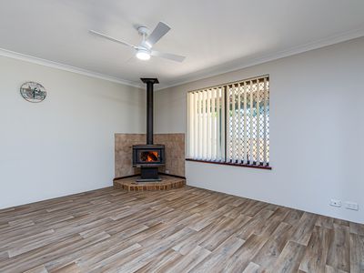 1 Newquay Close, Yanchep