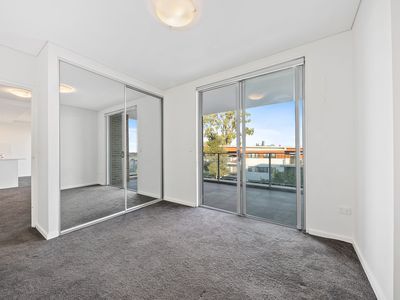 240 / 44 Armbruster Avenue, North Kellyville