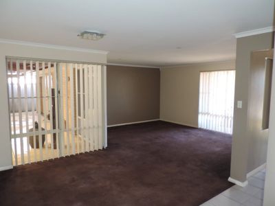 8 Swanson Way, Ocean Reef