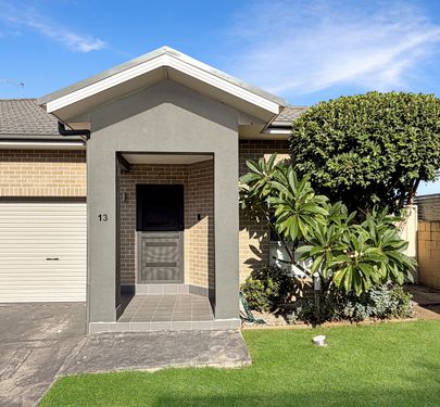 13 Sagwan Glade, Schofields