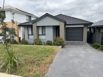 7 Battam Road, Gregory Hills