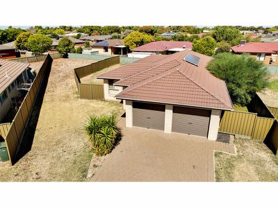 18 Thornett Place, Dubbo
