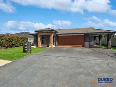 62 Champagne Drive, Dubbo