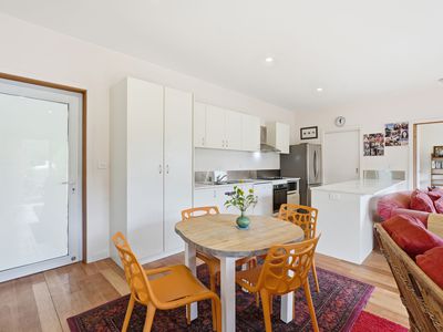 2 / 15 Station Road, Dover