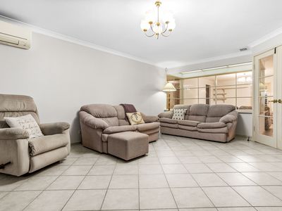 62 Kingsmill Gardens, Winthrop
