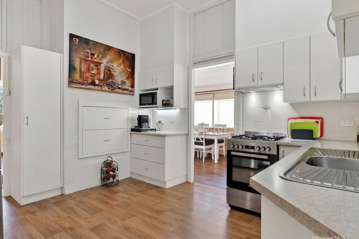 16 Flett Street, Wingham