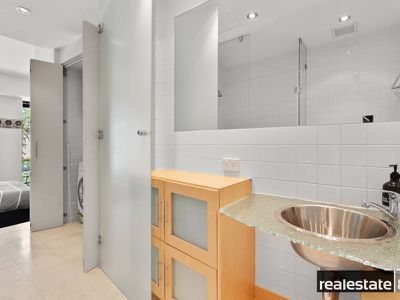 27 / 255 Adelaide Terrace, Perth