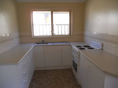 2 / 12 Jeffries Street, Port Macdonnell