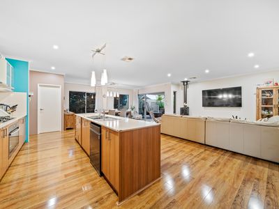 15 Triumph Approach, Aubin Grove