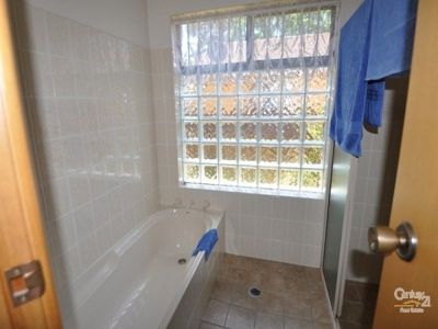 11 Edinburgh Ave, Dubbo