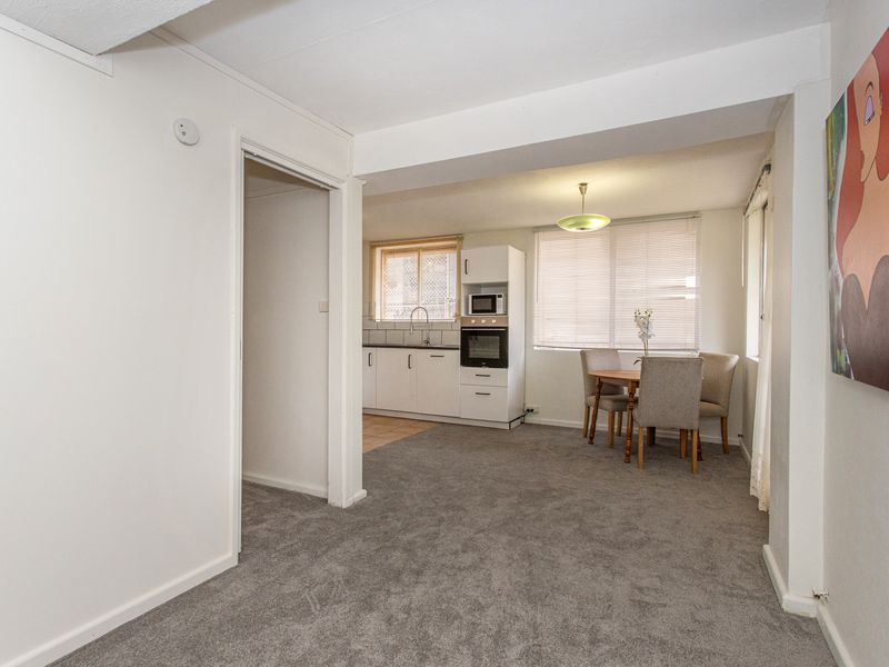 18 Henderson Street, Cowra