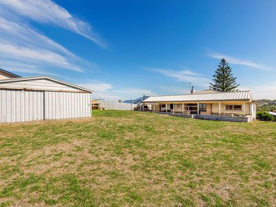 16 Chambers Street, Beachport