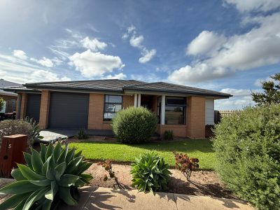 5 CARABEEN PLACE, Aintree
