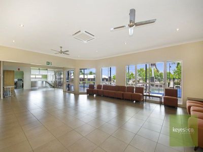 201 / 58 Euro Boulevard, Kirwan