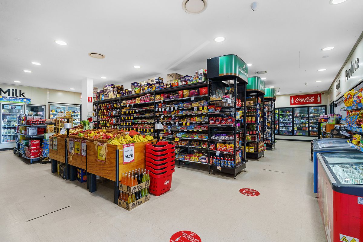 Shop 1 / 1-3 Laurina Avenue, Yarrawarrah