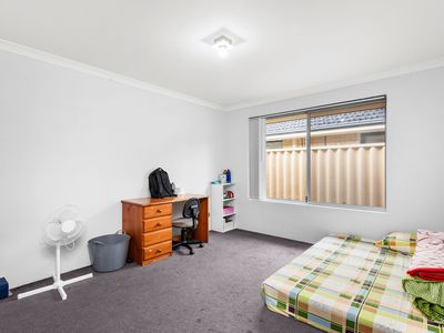 10 Lowerhall Gardens, Southern River