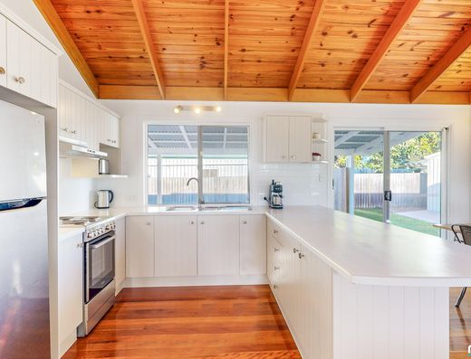 Lifestyle, Location & Endless Appeal! image 6