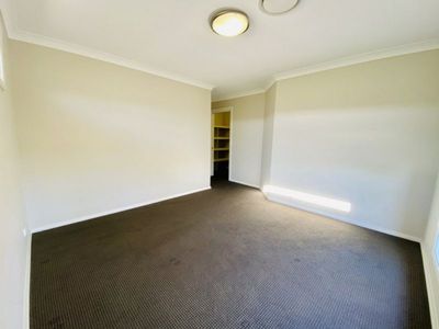 2 / 12 Lilydale Terrace, Dubbo