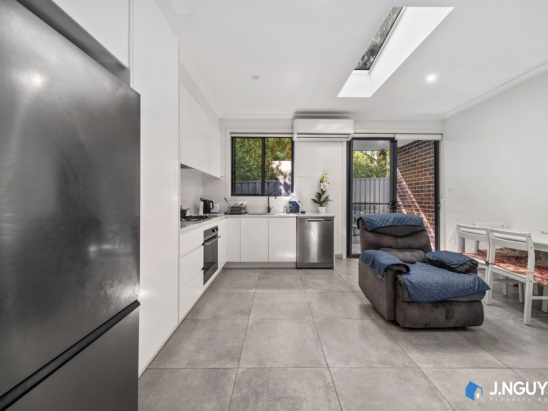 102 & 102a Kalang Road, Edensor Park