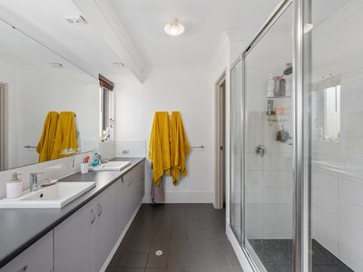12 Carran Lane, Canning Vale