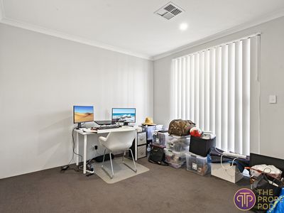 12 Anzac Crescent, Byford