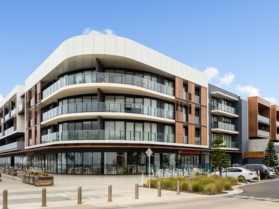 123 / 50 Catamaran Drive, Werribee South
