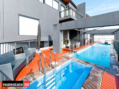 907 / 251 Hay Street, East Perth