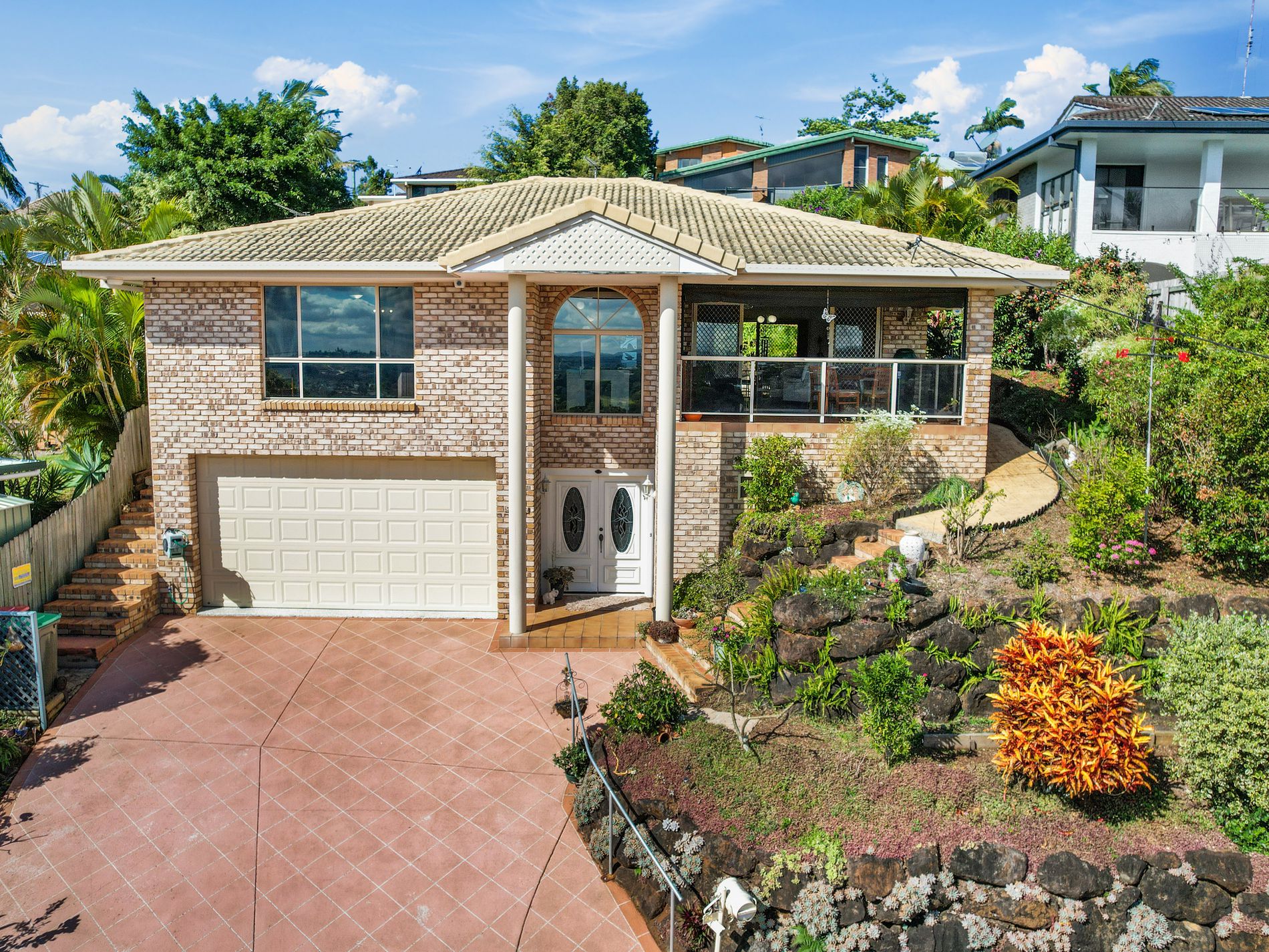 24 Cominan Avenue, Banora Point