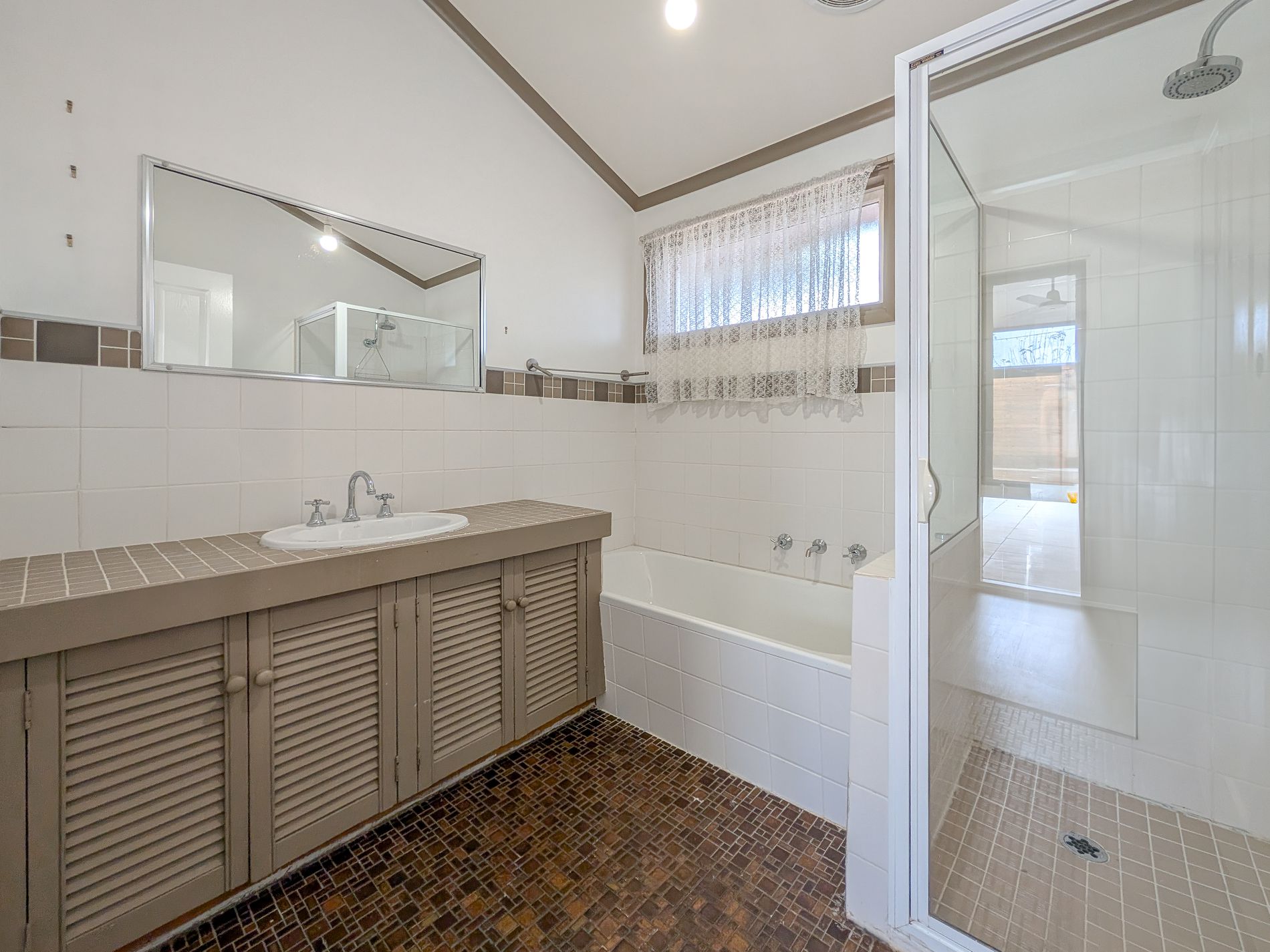 28 Douglas Avenue, Swan Hill