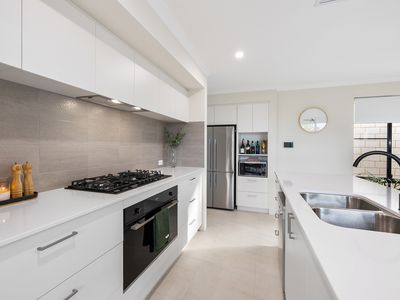 48 Halcyon Loop, Southern River