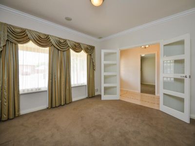 4 Warner Street, Broadwood