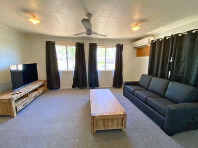 16 Beresford Crescent, Dysart