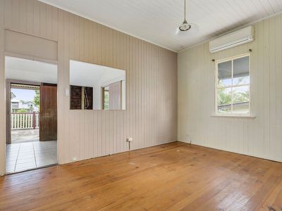 12 Swan Street, Brassall