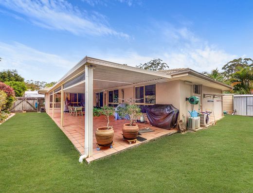 Tidy home with room for Caravan image 15 Tidy home with room for Caravan image 15