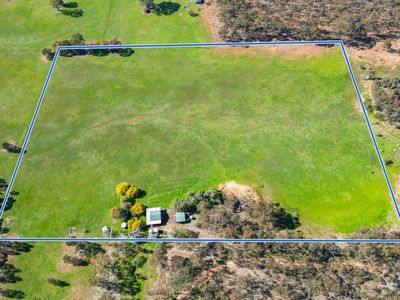 17 Grays Lane, Wedderburn