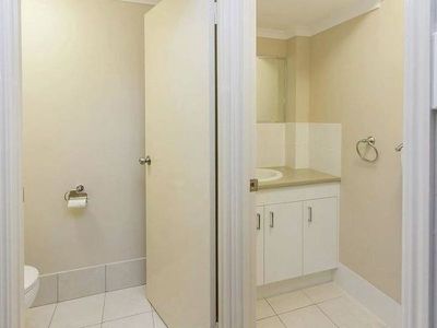2 / 184 Torquay Road, Scarness