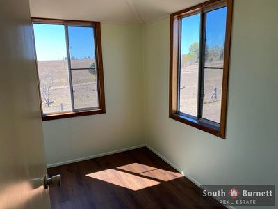 327 East Nanango Grindstone Road, Glan Devon