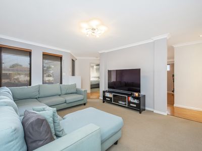 12 Holcombe Road, Warnbro