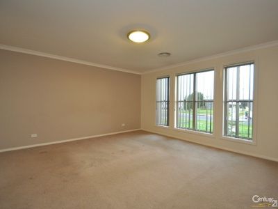 17 William Farrier Drive, Dubbo