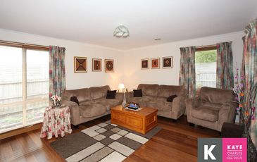 21 Grange Circuit, Beaconsfield