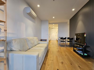 1710 / 35 Albert Road, Melbourne