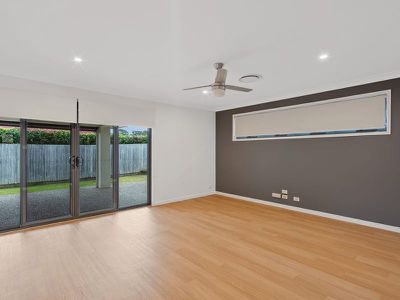 30 Higgs Circuit, Wynnum West